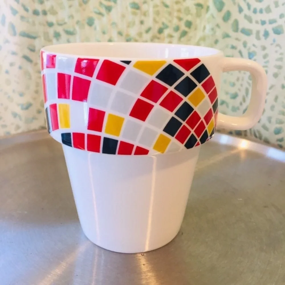Set of 4 Mid Century Modern Coffee Tea Mugs stackable red yellow white black